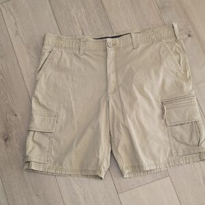 Sonoma Men's Tan Cargo Shorts Sz 40